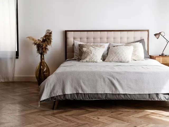Jogo de cama em quarto de casal - Holanda Móveis, Praia Grande