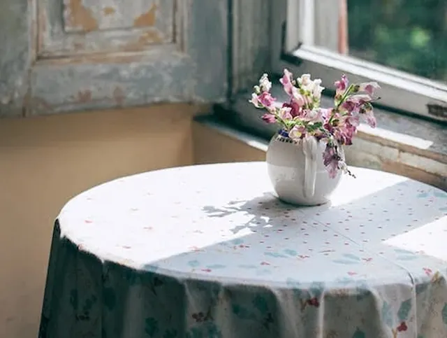 Toalha de mesa estampada - Holanda Móveis, Praia Grande
